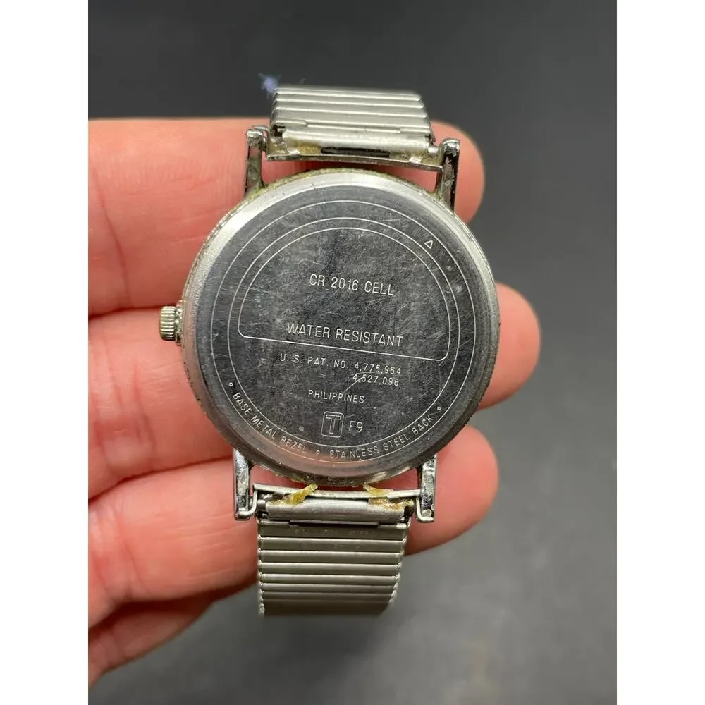 Vintage Acqua Indiglo Easy Reader Quartz Watch Silver Tone Stretch Band 34mm